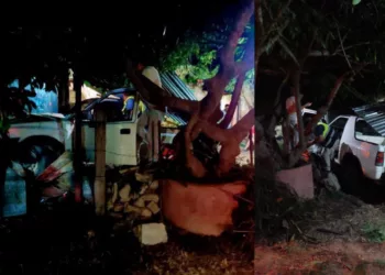 Pierde el control y termina incrustado en una vivienda de Ocotlán