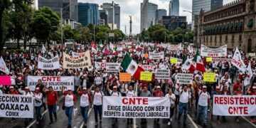 CNTE vuelve a las calles de la CDMX; nueva megamarcha presiona a la SEP por demandas laborales