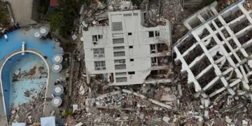 Venezuela busca vidas entre ruinas mientras crece la tragedia con más de 4 mil muertos