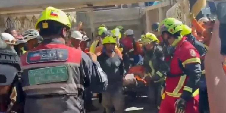 VIDEO | Rescatan con vida a hombre tras 114 horas bajo los escombros en Venezuela: milagro en medio de la tragedia