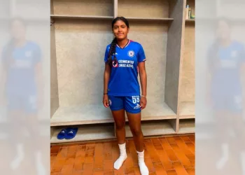 Arena Díaz firmó con Cruz Azul.