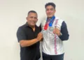 El deportista fue recibido por las autoridades.