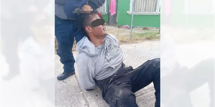 El sospechoso fue detenido por policías cuando sacaba objetos de una vivienda ubicada en la tercera etapa de Ciudad Yagul.