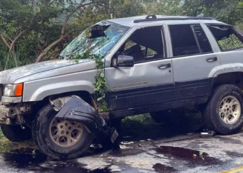 Elementos de la Policía Vial Estatal abanderaron el kilómetro 192+800 de la carretera estatal 131.