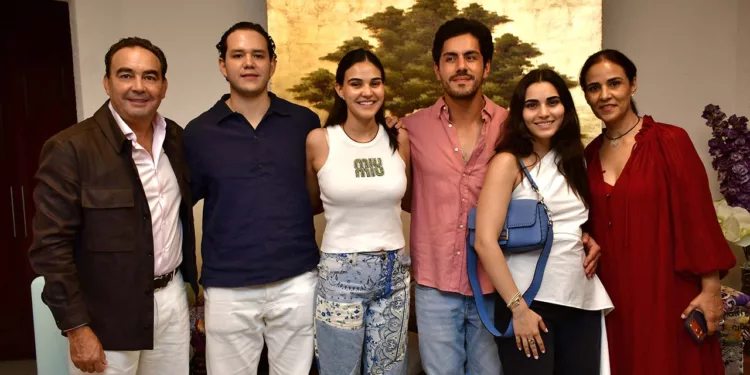 Fotos: Rubén Morales // Familiares y amigos acompañaron a las especialistas durante la inauguración del Centro Integral de Desarrollo Emocional.