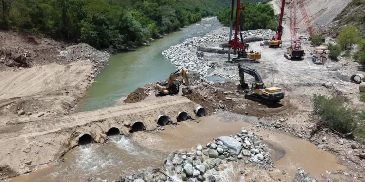 Los trabajos de la construcción se reactivaron apenas el 3 de julio.