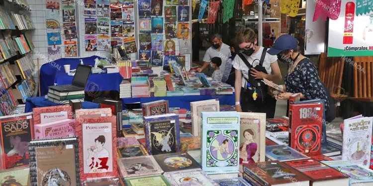 Foto: Archivo El Imparcial // La primera edición de la feria se realizó del 31 de agosto al 7 de septiembre en el zócalo de la ciudad de Oaxaca.
