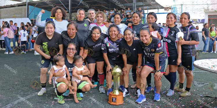 Fotos: Leobardo García Reyes // Unión es el campeón de la rama femenil.