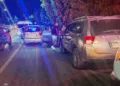 El accidente entre un Atos y una Mitsubishi Endeavor dejó daños materiales y dos personas valoradas por paramédicos en Huajuapan.