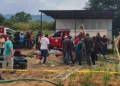 Elementos del Heroico Cuerpo de Bomberos de la Subestación Sur trabajaron por más de cuatro horas en la extracción de los cuerpos de los dos trabajadores que quedaron atrapados al realizar trabajos de limpieza en un pozo.