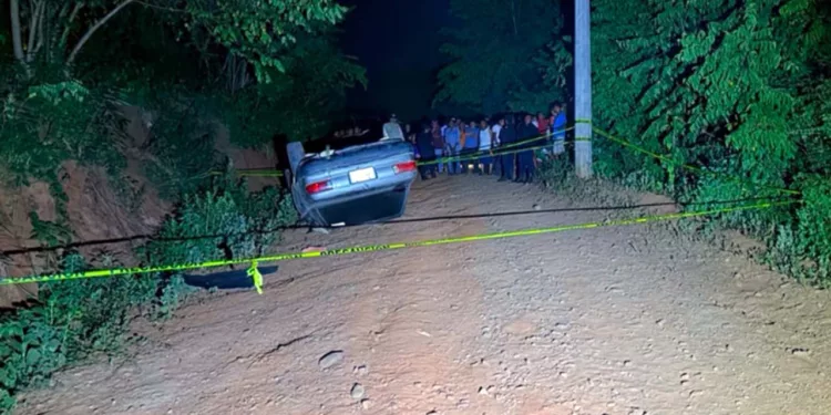 La zona del percance en Santo Domingo de Morelos fue resguardada por la Policía Municipal tras el hallazgo del cuerpo.