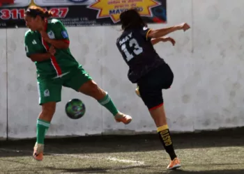 Preparan el Torneo de Futbol 6 la Facultad de Contaduría y Administración.