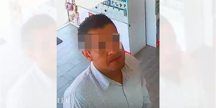 Cámaras de vigilancia de la tienda Movilexpert captaron el rostro de los delincuentes en Zimatlán.