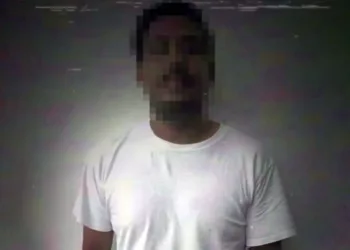 El detenido quedó a disposición de la autoridad correspondiente.