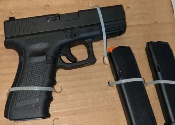 Armas cortas y largas son exhibidas en catálogos virtuales con total impunidad.