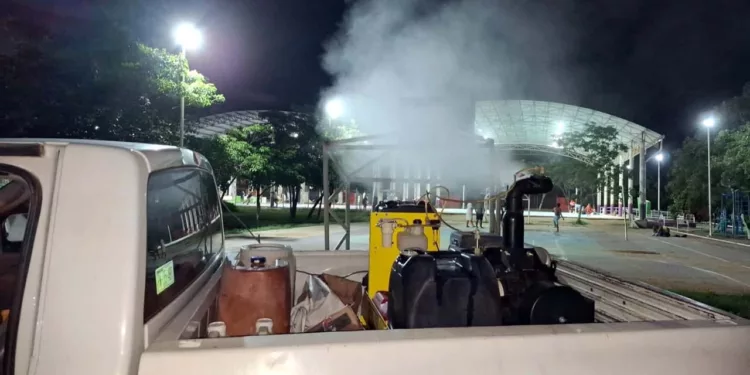 Foto: Gobierno de Oaxaca //Abatización en zonas urbanas para evitar la expansión del dengue.