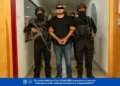 Foto: FGEO // Carlos Miguel M. M., alias “El Abulón”, fue detenido en un fraccionamiento privado de Oaxaca de Juárez durante un operativo de fuerzas estatales y federales.