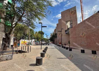 Foto: Adrián Gaytán // La calle de Derechos Humanos dejó se ser el desfogue vial del tránsito hacia el valle de Tlacolula.