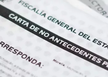 Proponen prohibir la carta de no antecedentes penales para pedir trabajo en México: ¿Qué dice la iniciativa?