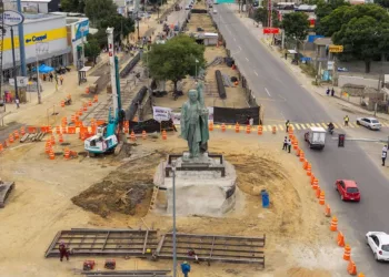 Foto: Municipio de Oaxaca // Comercios “se recorrieron” agrandaron su espacio e invadieron el derecho de vía en la zona de Viguera.