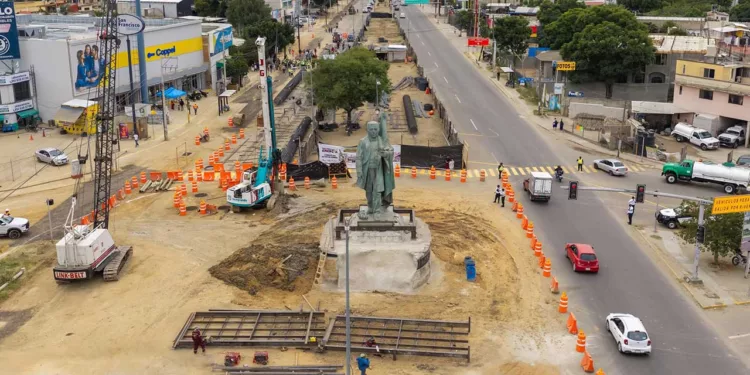 Foto: Municipio de Oaxaca // Comercios “se recorrieron” agrandaron su espacio e invadieron el derecho de vía en la zona de Viguera.