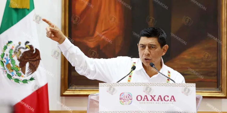 Foto: Archivo El Imparcial // Salomón Jara criticó a un reportero al responder a la pregunta sobre presuntos actos de corrupción y carpeta de investigación contra de funcionarios del Instituto de la Función Registral del Estado de Oaxaca.