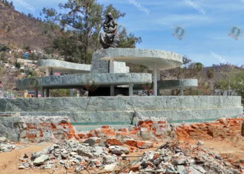 Foto: Adrián Gaytán // El abandono al Monumento a la Madre, notorio.