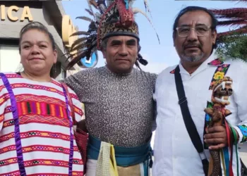 El mixteco Salvador Bazante Morales es originario de Santiago Juxtlahuaca y hablante de la lengua mixteca.