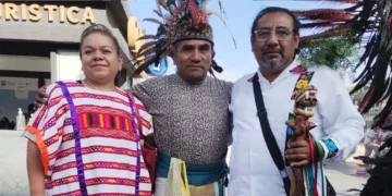 El mixteco Salvador Bazante Morales es originario de Santiago Juxtlahuaca y hablante de la lengua mixteca.