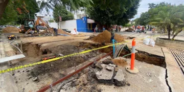 Foto: cortesía // El temor de vecinos por los daños y peligro que desaparezca la calle de Eucaliptos, en la colonia Reforma.