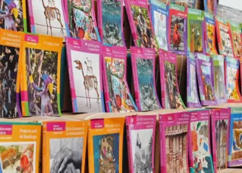 Más de 6 millones de libros de texto llegan a escuelas de Oaxaca para el nuevo ciclo escolar