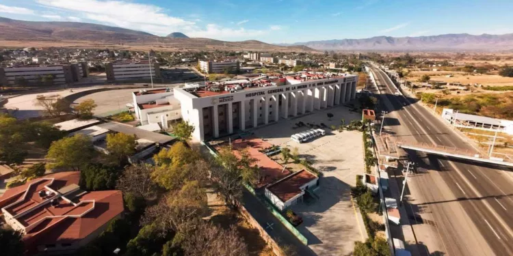 Hospital de la Mujer y la Niñez Oaxaqueña tardó 16 años en edificarse y afronta déficit de especialistas para atender a la población.