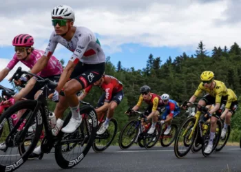 ¡Hay Torito para rato! Isaac del Toro renueva con el UAE Team Emirates hasta 2031