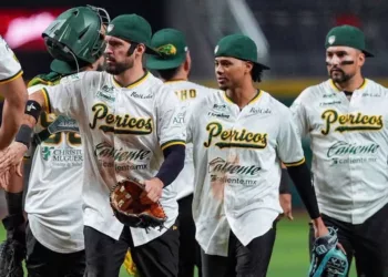 Pericos eliminan a los Diablos Rojos