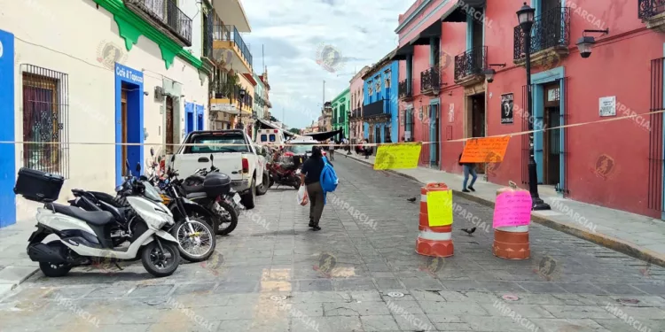 Foto: Jesús Santiago // Los manifestantes iniciaron la protesta con un bloqueo en la calle de Armenta y López.