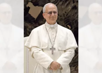 Papa León XIV aborda los desafíos éticos, económicos y sociales de la IA.