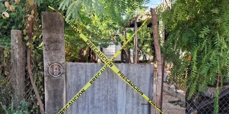 Personal investigador realizó diligencias en un domicilio de la colonia Aeropuerto.