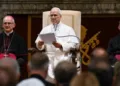 El Papa León XIV alerta sobre los riesgos de la IA y pide leyes para proteger la dignidad humana