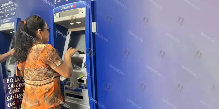 Foto: Archivo El Imparcial // Para los oaxaqueños, ir al cajero bancario es la acción más peligrosa en la capital.