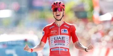 Tadej Pogacar domina la etapa 4 de la Vuelta a España 2026 y consolida su liderato en Andorra