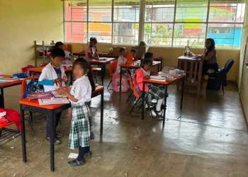 Foto: Cencos 22 // Primer día de clases en Putla.