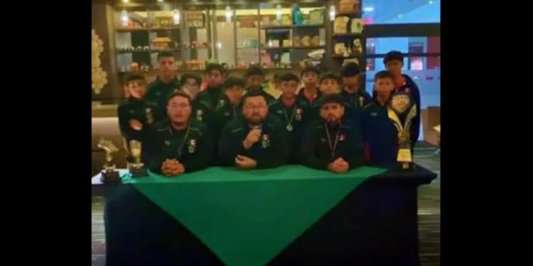 118 futbolistas mexicanos quedan varados tras terremoto en Colombia y finalmente logran volver a casa