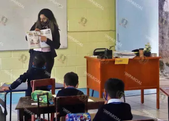 Foto: Archivo El Imparcial – ilustrativa // El magisterio oaxaqueño advirtió sobre movilizaciones ante posibles los cortes de suministro de energía eléctrica en escuelas.