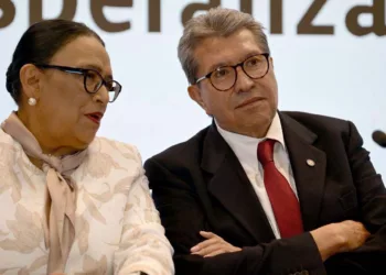 Foto: Cámara de Diputados // Rosa Icela Rodríguez, secretaria de Gobernación y Ricardo Monreal.