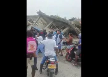 VIDEO | ¡Ya son 47 muertos! Terremoto de 7.4 convierte a Colombia en escenario de tragedia