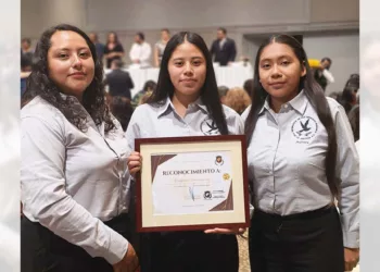 Foto: redes sociales // Un grupo de estudiantes de Derecho ganaron un amparo contra el pago de cuotas de inscripción y reinscripción en la UABJO.