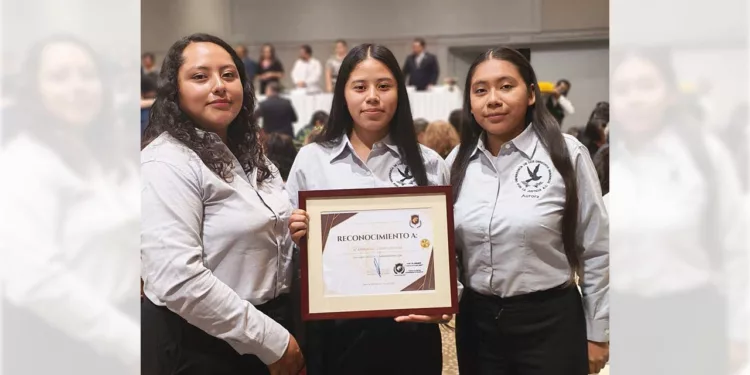 Foto: redes sociales // Un grupo de estudiantes de Derecho ganaron un amparo contra el pago de cuotas de inscripción y reinscripción en la UABJO.