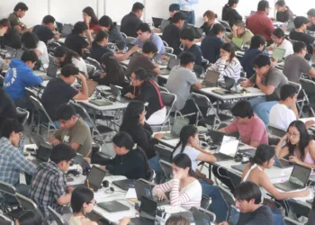 Se registraron 1,239 aspirantes para examen de la UNAM en Oaxaca; rector asegura que se atienden casos específicos
