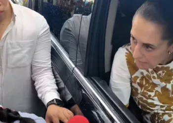 Foto: tomada de video // Yenni Araceli Pérez obtuvo de Claudia Sheinbaum fecha para mesa de negociación.