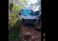 VIDEO | Urban de líneas unidas sufre fuerte accidente en la 175; hay varios heridos